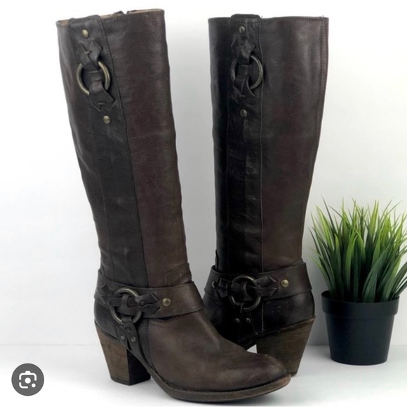 ISO Frye boots - Picture 1 of 1